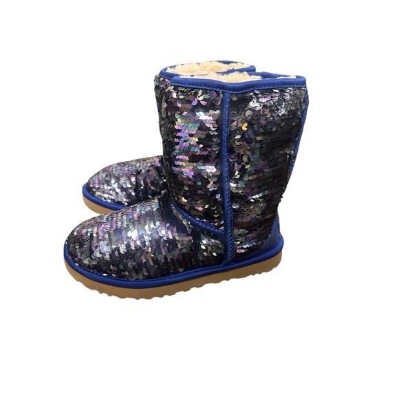 UGG Australia Classic Sheepskin Navy Tonal Sparkly Flip Sequin Short Boots Sz 6 - Picture 3 of 10